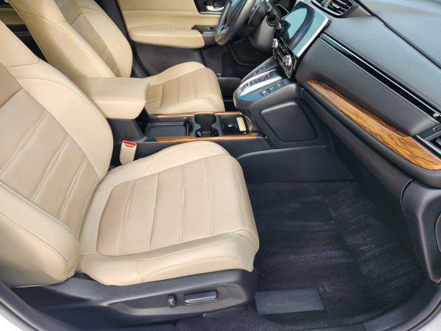 Photo of 2022 Platinum White Pearl Honda CR-V Hybrid