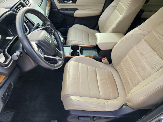 Photo of 2022 Platinum White Pearl Honda CR-V Hybrid