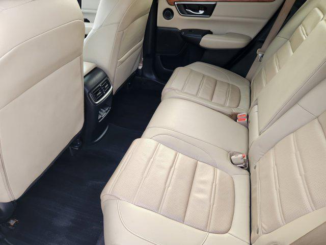 Photo of 2022 Platinum White Pearl Honda CR-V Hybrid