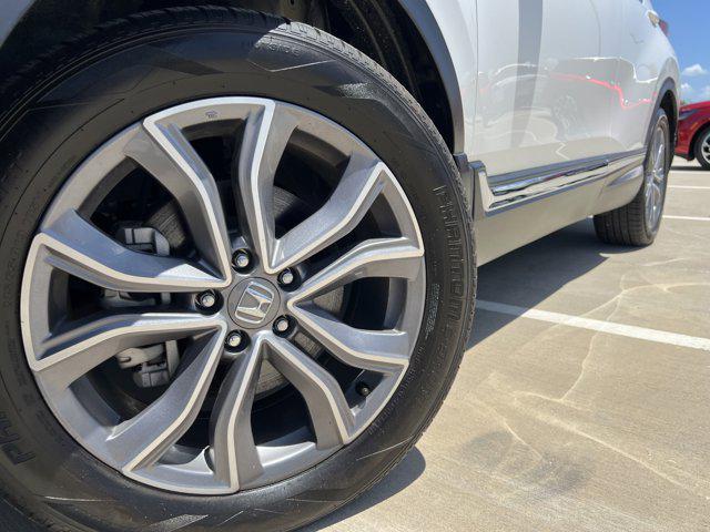 Photo of 2022 Platinum White Pearl Honda CR-V Hybrid