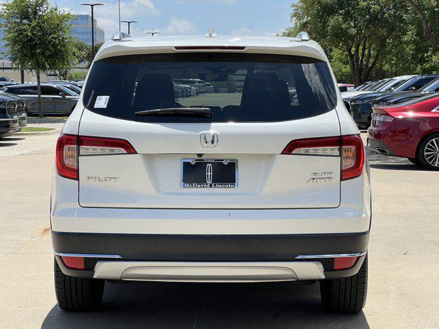Photo of 2019 White Diamond Pearl Honda Pilot