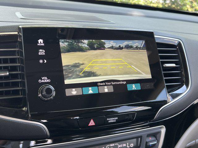 Photo of 2019 White Diamond Pearl Honda Pilot