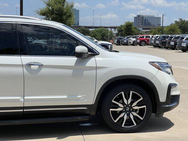 Photo of 2019 White Diamond Pearl Honda Pilot