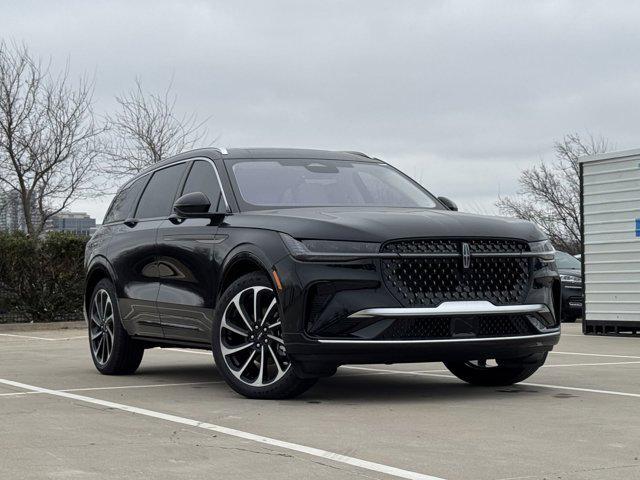 Photo of 2025 Infinite Black Metallic Clearcoat Lincoln Nautilus