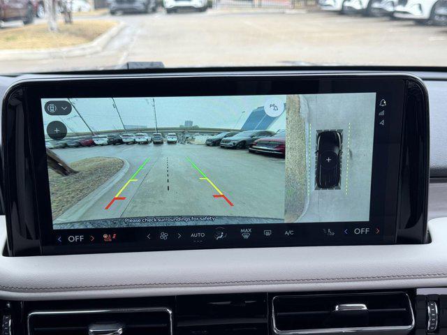 Photo of 2025 Infinite Black Metallic Clearcoat Lincoln Aviator