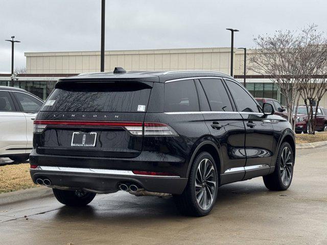 Photo of 2025 Infinite Black Metallic Clearcoat Lincoln Aviator