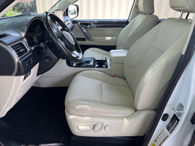 Photo of 2022 Starfire Pearl Lexus GX 460