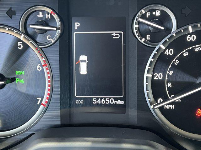 Photo of 2022 Starfire Pearl Lexus GX 460