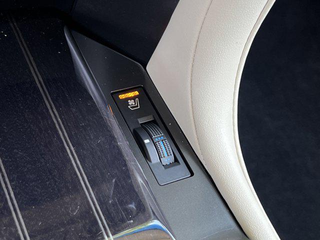 Photo of 2022 Starfire Pearl Lexus GX 460