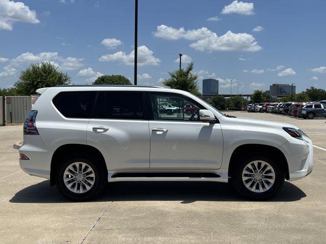 Photo of 2022 Starfire Pearl Lexus GX 460