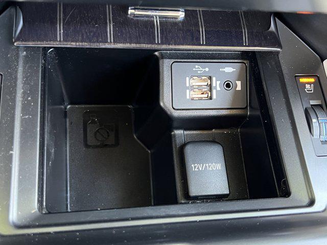 Photo of 2022 Starfire Pearl Lexus GX 460