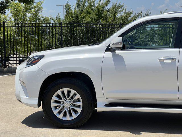 Photo of 2022 Starfire Pearl Lexus GX 460