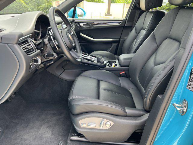 Photo of 2023 Miami Blue Porsche Macan