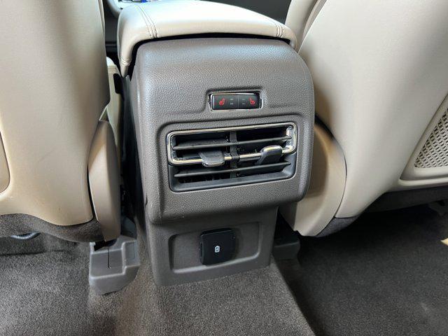 Photo of 2022 Infinite Black Metallic Clearcoat Lincoln Corsair