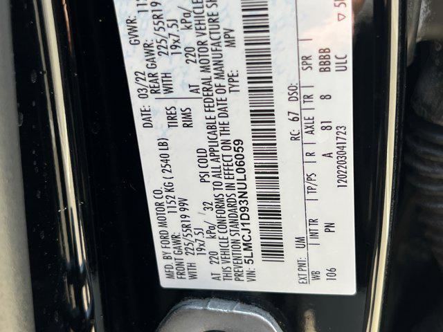 Photo of 2022 Infinite Black Metallic Clearcoat Lincoln Corsair