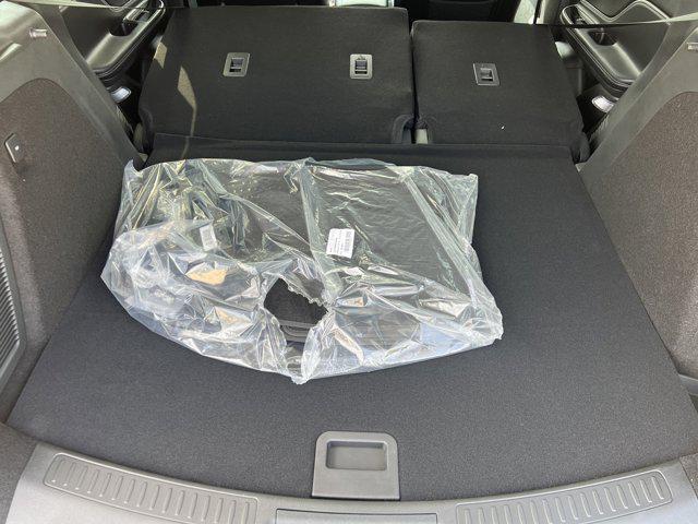 Photo of 2025 Crystal White Metallic Clearcoat Lincoln Corsair