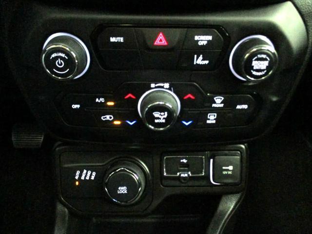 Photo of 2021 Red Jeep Renegade