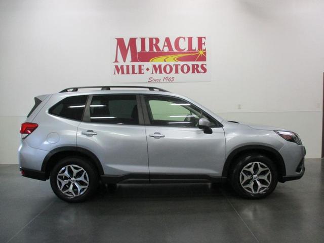 Photo of 2022 Blue Subaru Forester