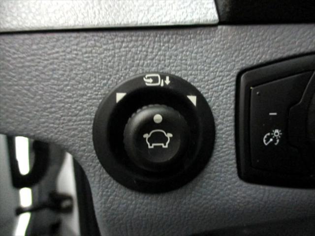 Photo of 2018 White Ford Transit-150