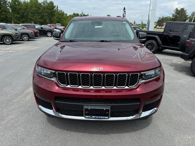 Photo of 2021 RED Jeep Grand Cherokee L