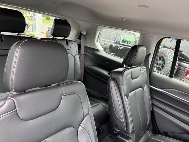 Photo of 2021 RED Jeep Grand Cherokee L