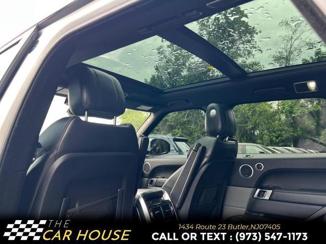 Photo of 2017 Fuji White Land Rover Range Rover Sport