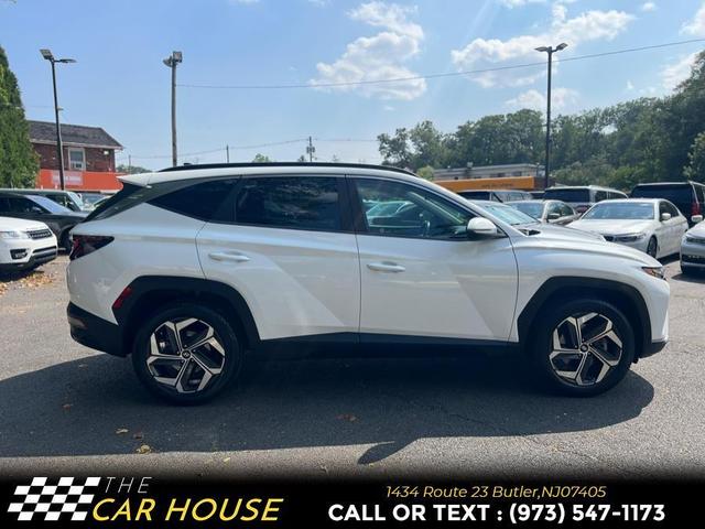 Photo of 2022 White Hyundai TUCSON