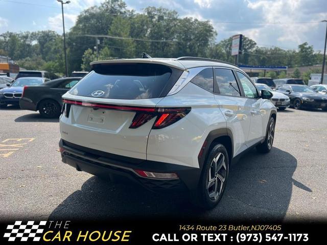 Photo of 2022 White Hyundai TUCSON