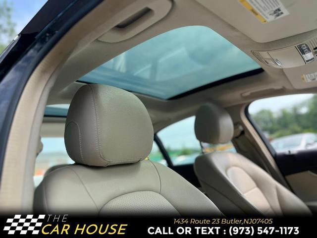 Photo of 2015 Black Mercedes-Benz C-Class