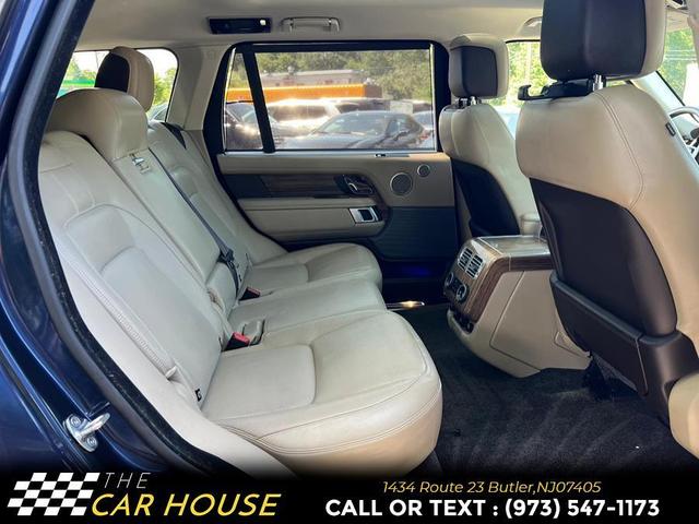 Photo of 2019 Loire Blue Land Rover Range Rover