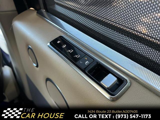 Photo of 2019 Loire Blue Land Rover Range Rover