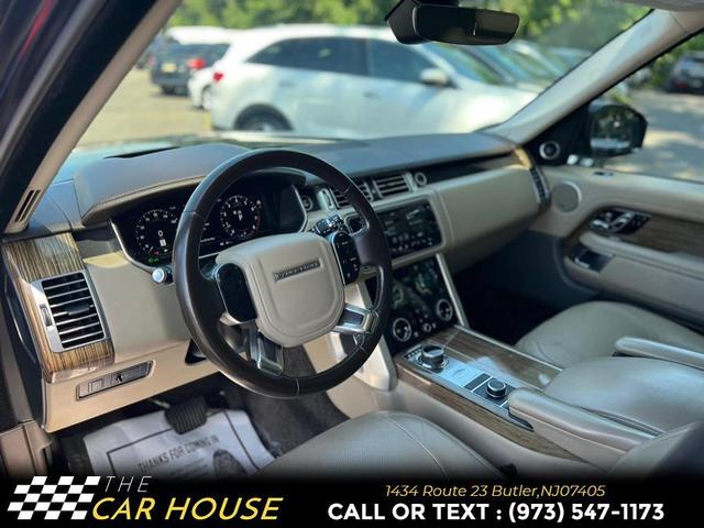 Photo of 2019 Loire Blue Land Rover Range Rover