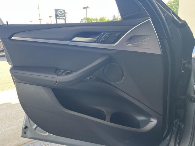 Photo of 2024 Skyscraper Grey Metallic BMW X3