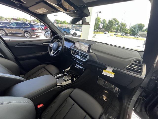Photo of 2024 Skyscraper Grey Metallic BMW X3