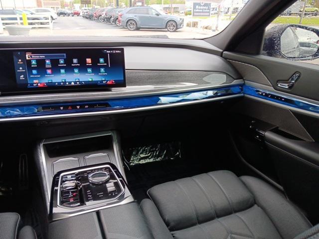 Photo of 2023 Black Sapphire Metallic BMW 760
