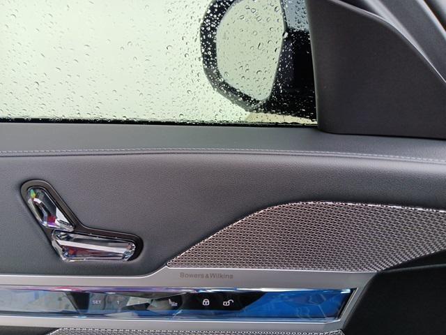 Photo of 2023 Black Sapphire Metallic BMW 760