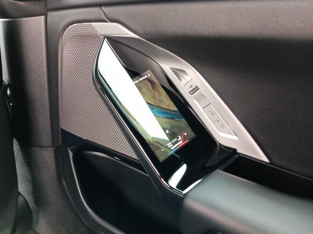 Photo of 2023 Black Sapphire Metallic BMW 760