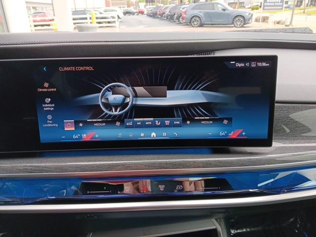 Photo of 2023 Black Sapphire Metallic BMW 760