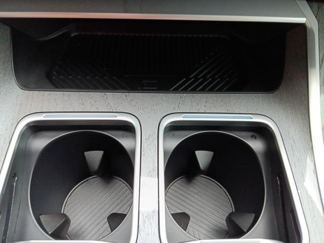 Photo of 2023 Black Sapphire Metallic BMW 760