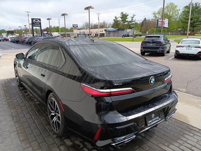 Photo of 2023 Black Sapphire Metallic BMW 760
