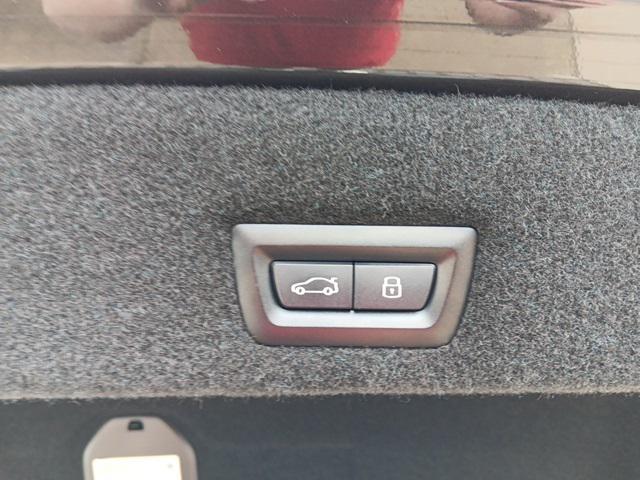 Photo of 2023 Black Sapphire Metallic BMW 760