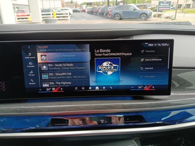 Photo of 2023 Black Sapphire Metallic BMW 760