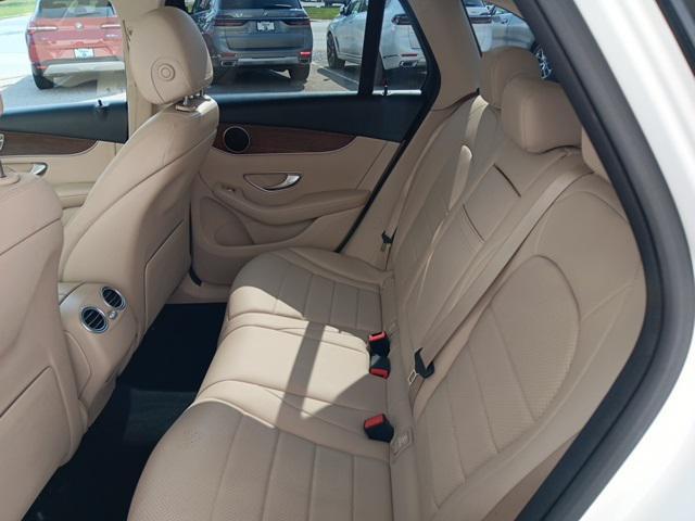 Photo of 2020 Polar White Mercedes-Benz GLC 300