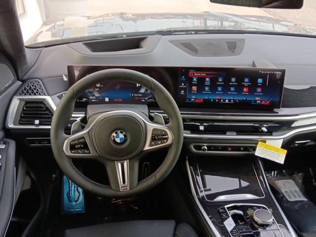 Photo of 2025 Black Sapphire Metallic BMW X7
