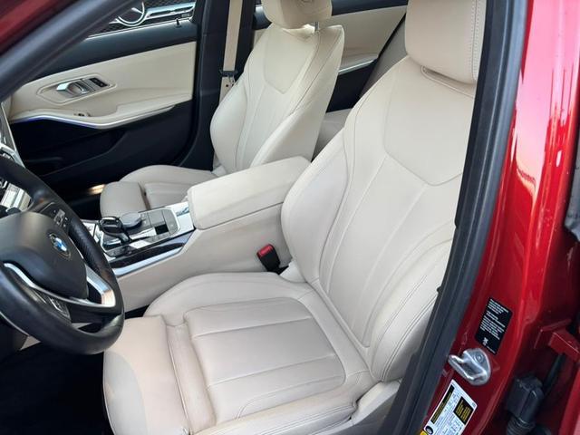 Photo of 2019 Sunset Orange Metallic BMW 330