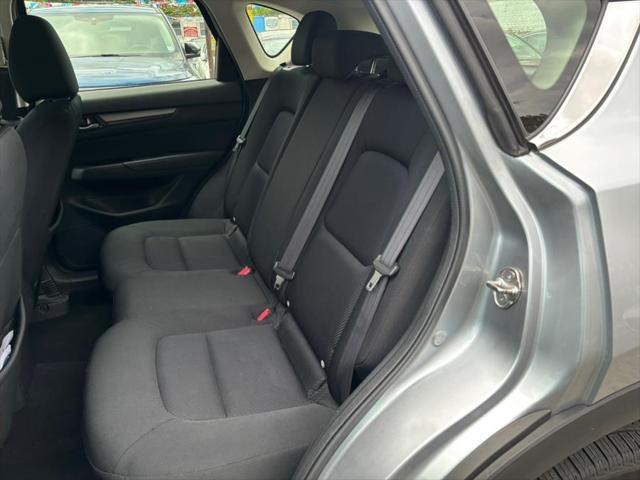 Photo of 2018 Sonic Silver Metallic Mazda CX-5