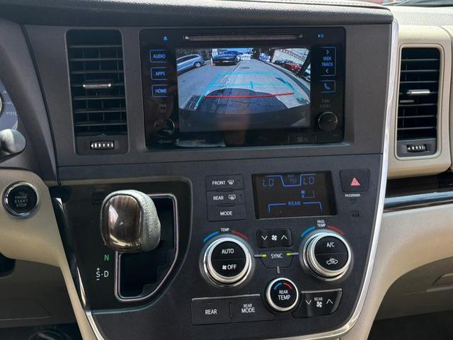 Photo of 2016 Midnight Black Metallic Toyota Sienna