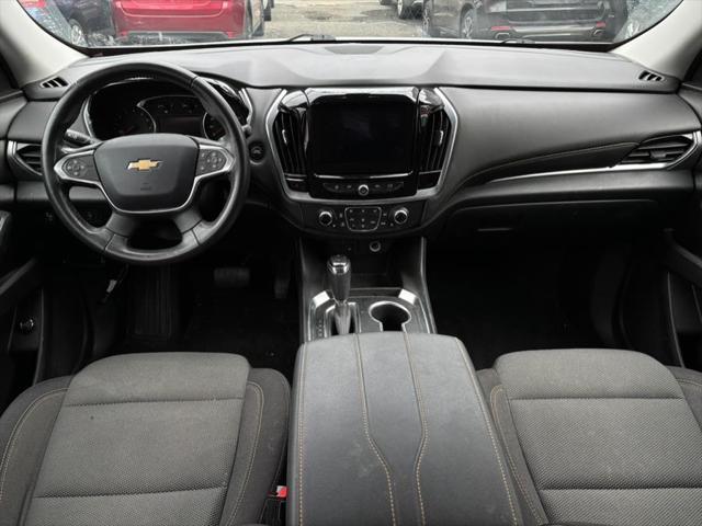 Photo of 2019 Silver Ice Metallic Chevrolet Traverse