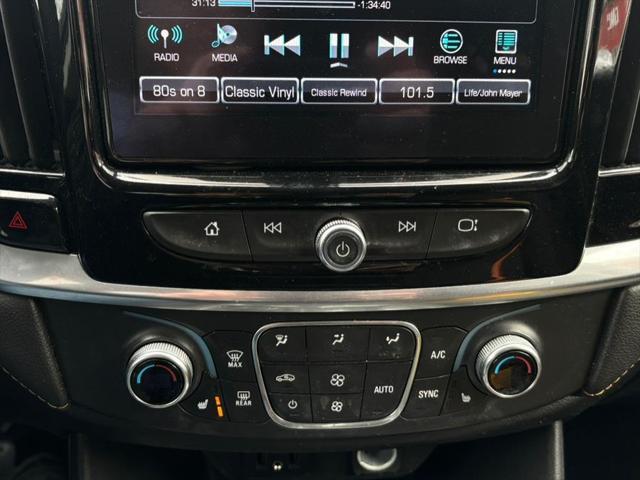 Photo of 2019 Silver Ice Metallic Chevrolet Traverse