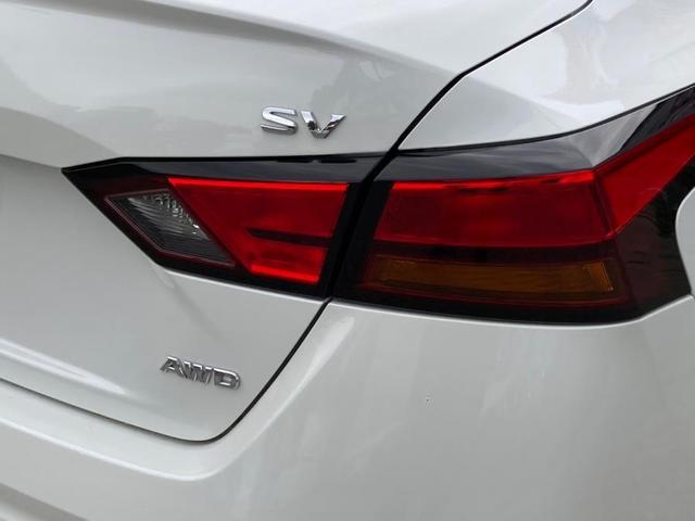 Photo of 2019 Pearl White Tricoat Nissan Altima